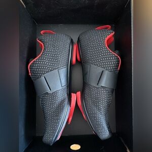 Peloton, Altos cycling shoes